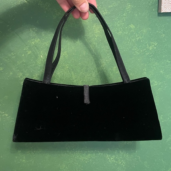 black bag - Picture 2 of 5